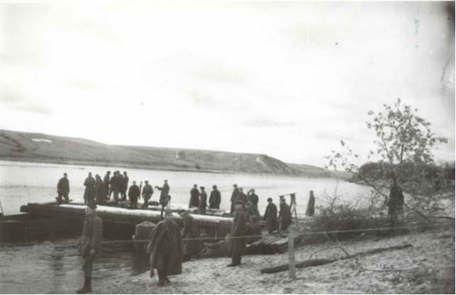 Переправа в районе хутора Осадная балка, октябрь 1942 г.